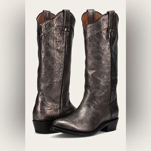 NWT Frye Billy Daisy Pull On in Dark Pewter